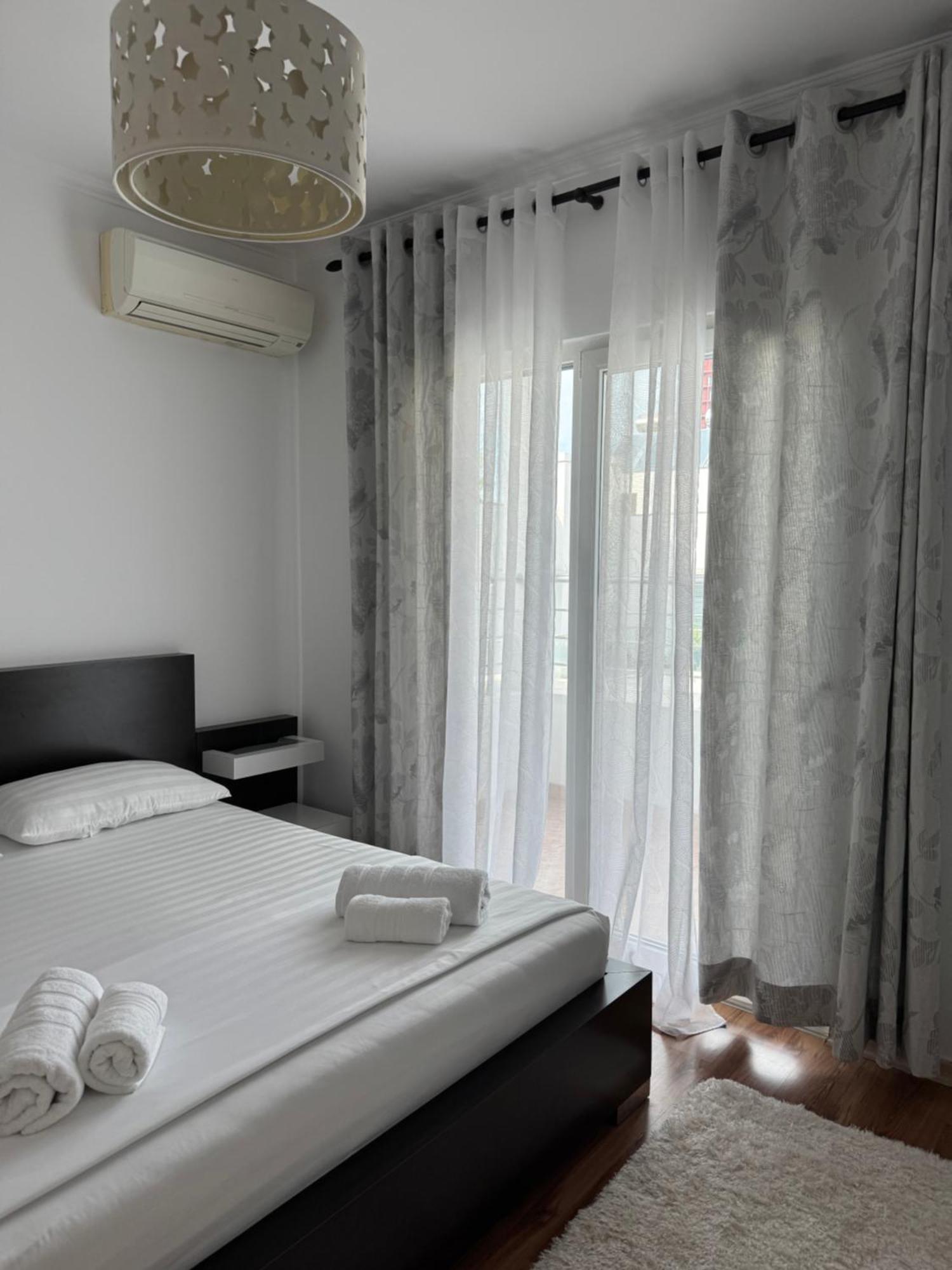 Myslym Shyri Rooftop Apartment Tirana