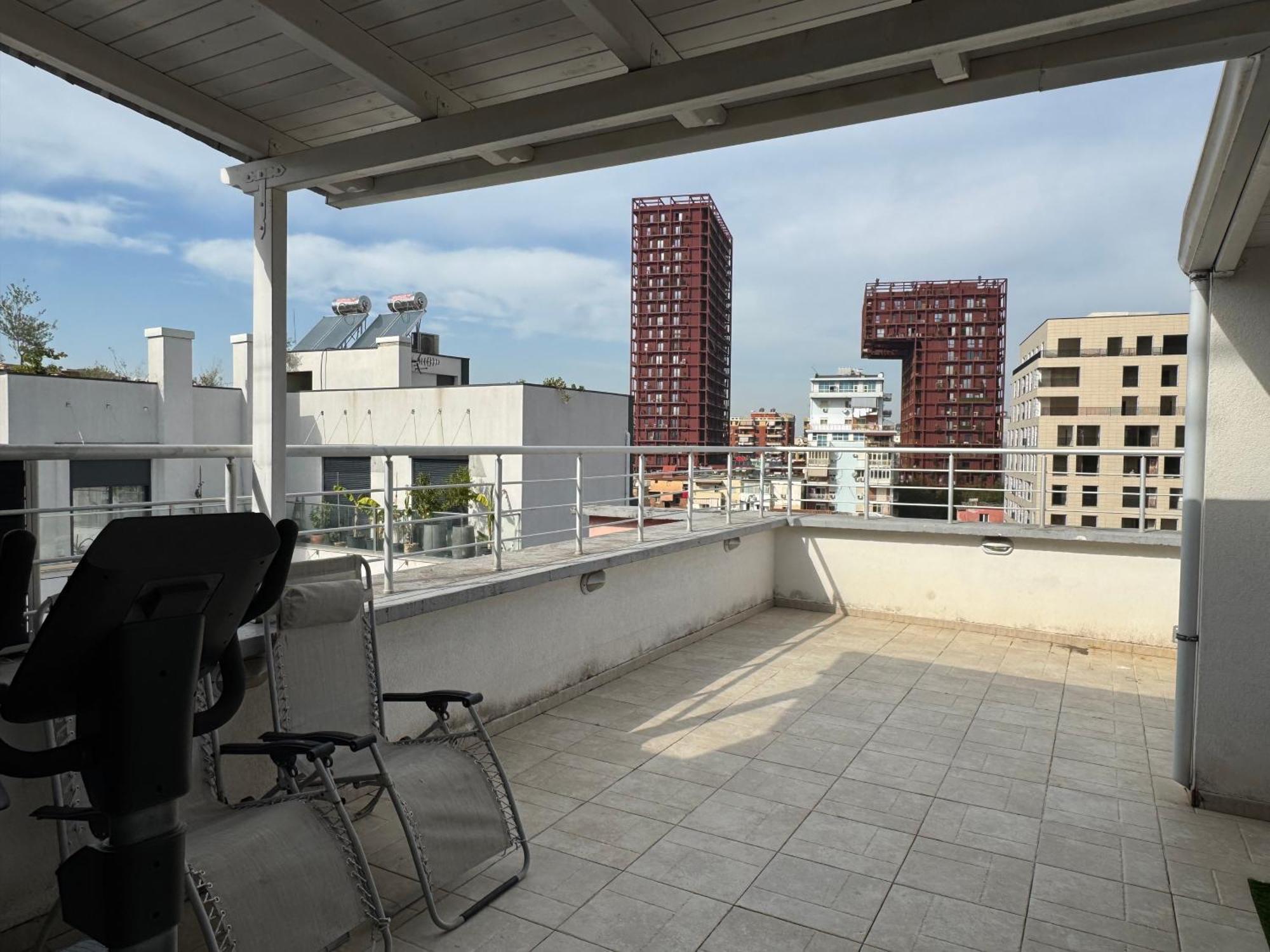 Myslym Shyri Rooftop Apartment *