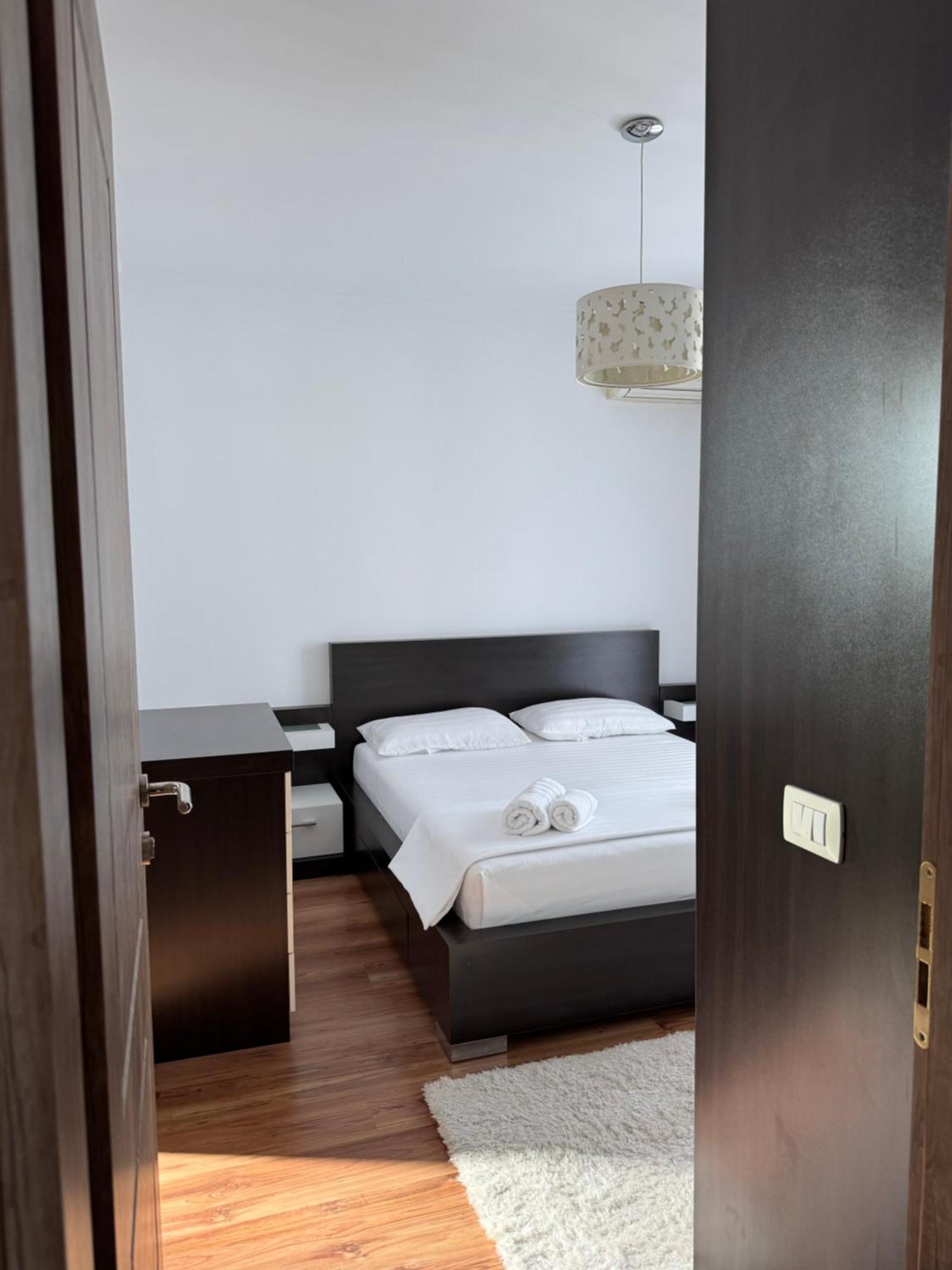 Myslym Shyri Rooftop Apartment Tirana