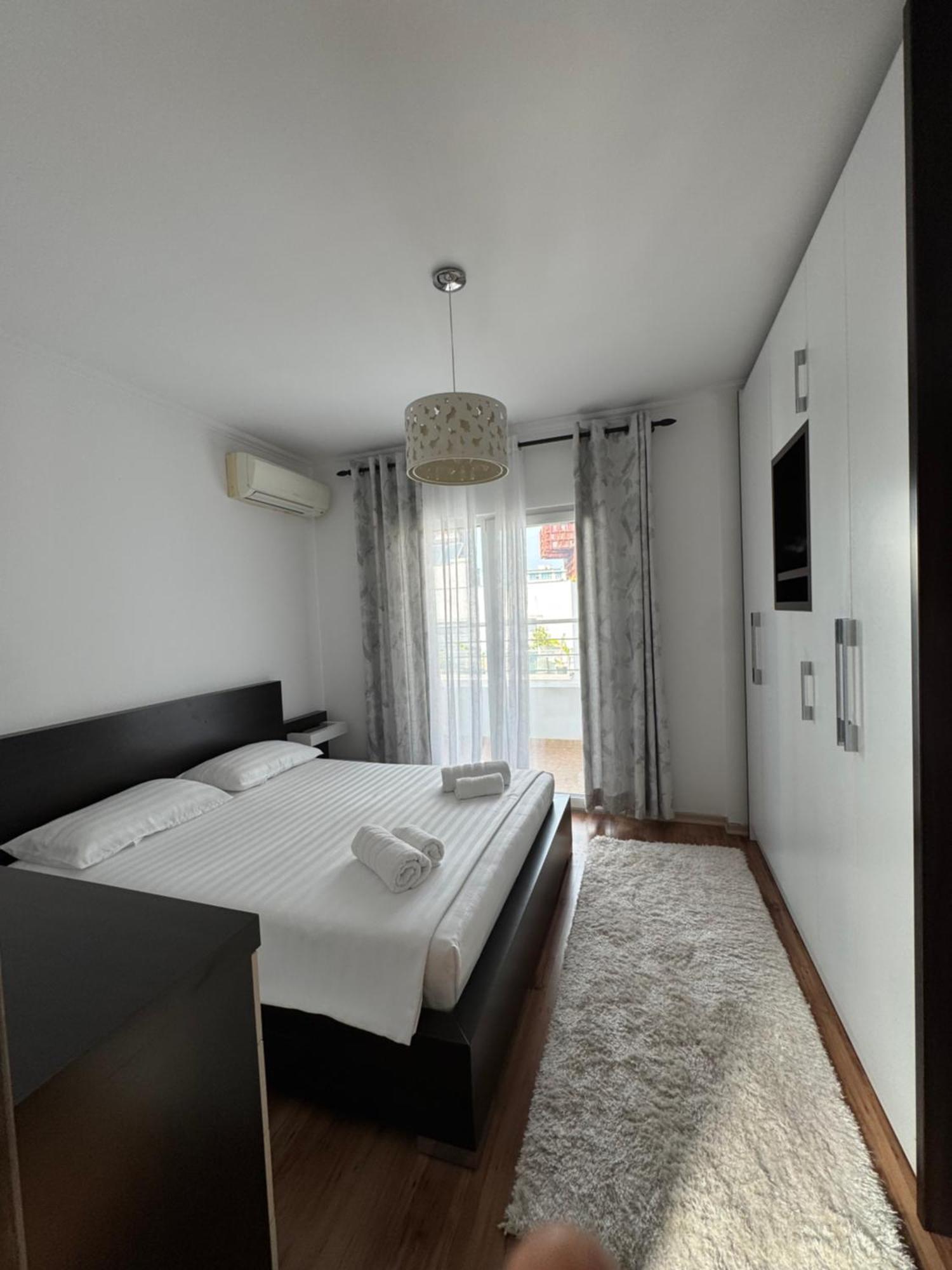 Myslym Shyri Rooftop Apartment Tirana